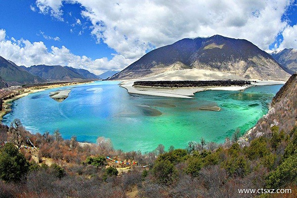 跟團(tuán)去西藏旅游多少錢