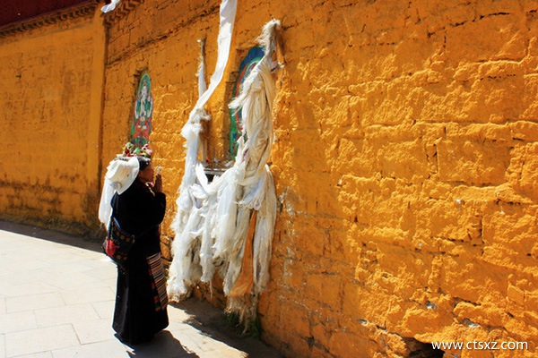 跟團去西藏旅游大概多少錢