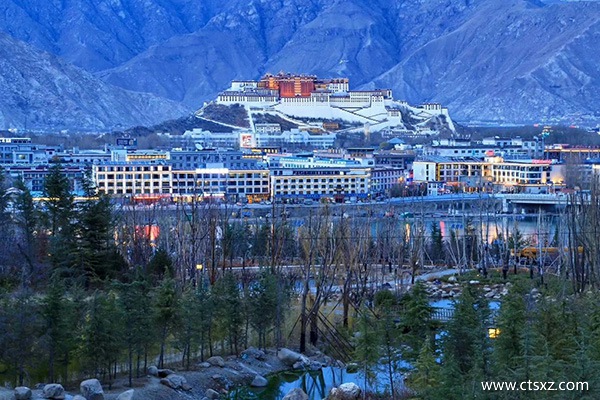 西藏跟團(tuán)費(fèi)用多少